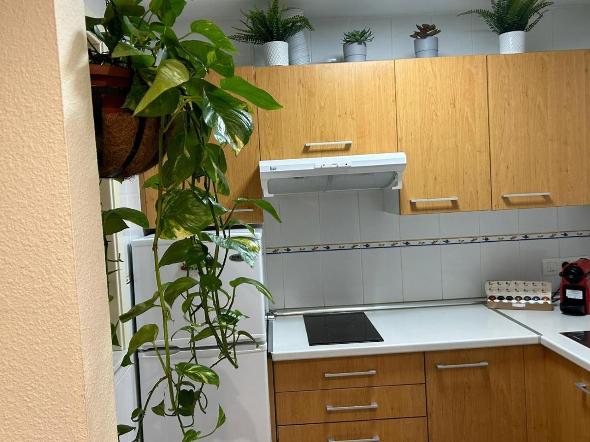 Apartamento Suite Torre Alta Parking Gratis Seville Ngoại thất bức ảnh