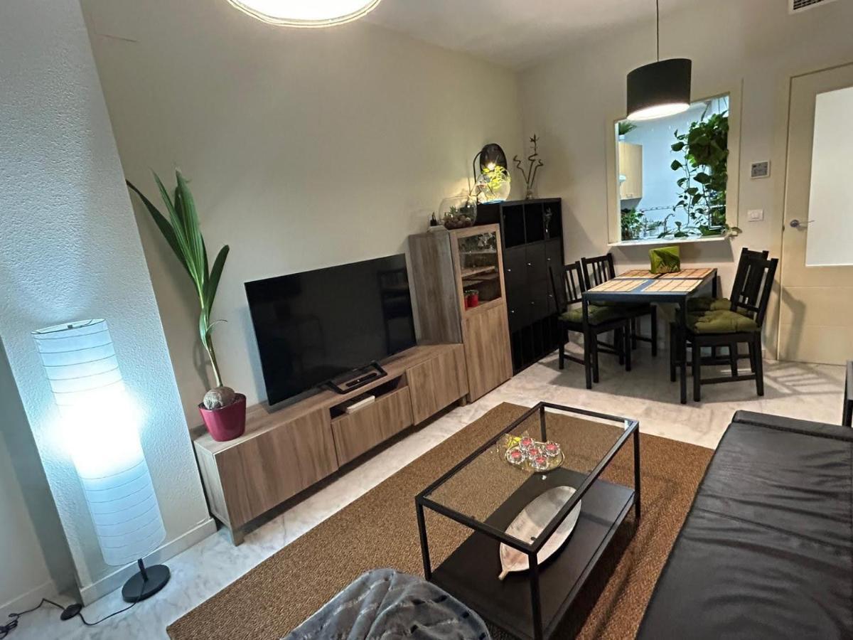 Apartamento Suite Torre Alta Parking Gratis Seville Ngoại thất bức ảnh
