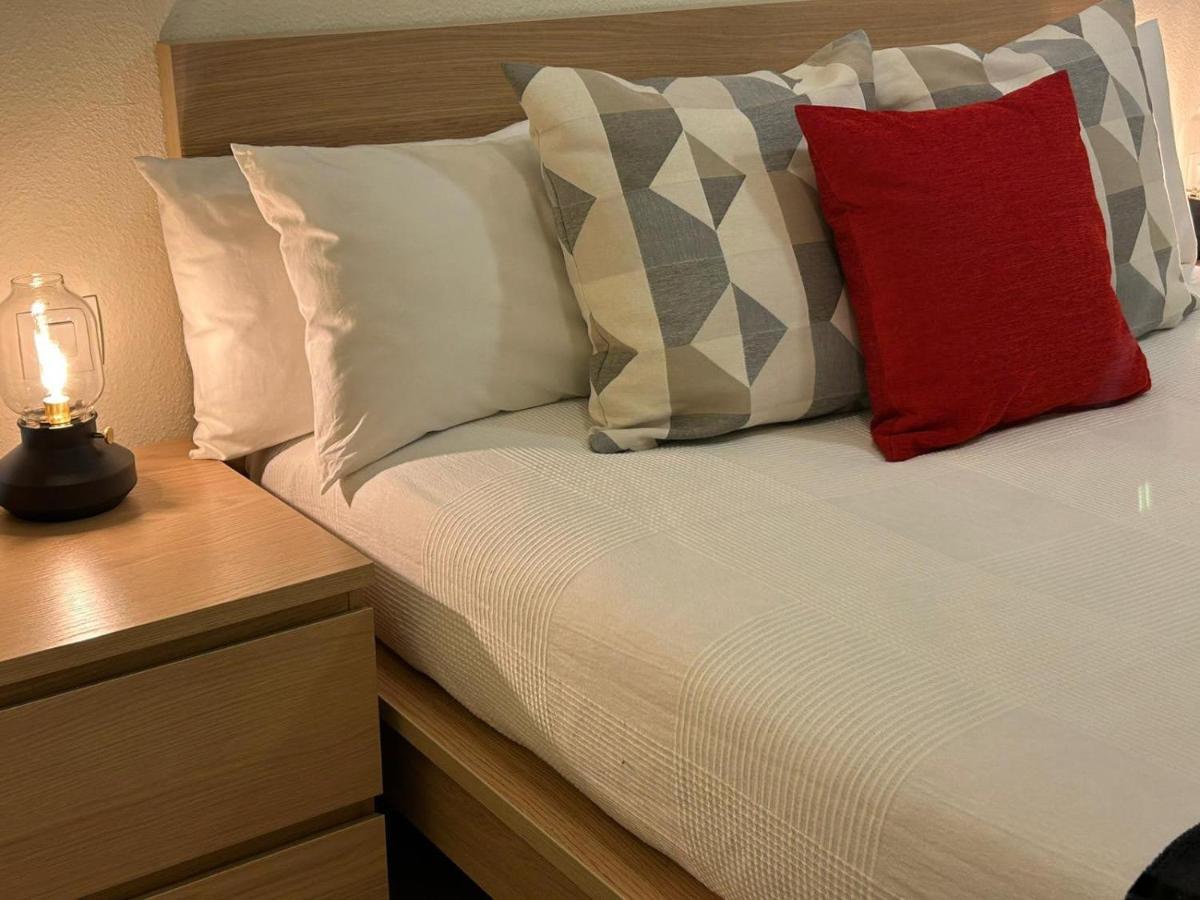 Apartamento Suite Torre Alta Parking Gratis Seville Ngoại thất bức ảnh