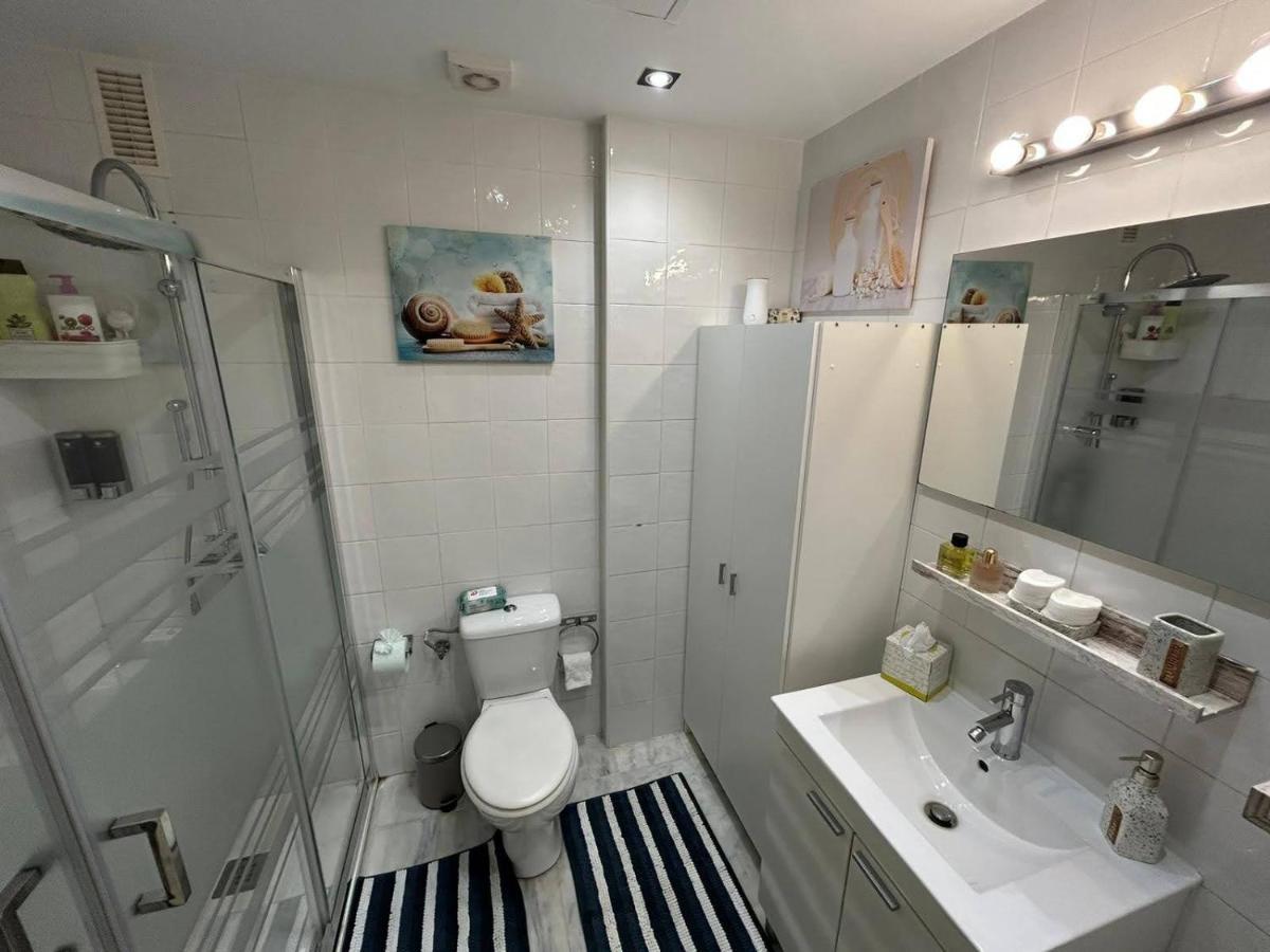 Apartamento Suite Torre Alta Parking Gratis Seville Ngoại thất bức ảnh